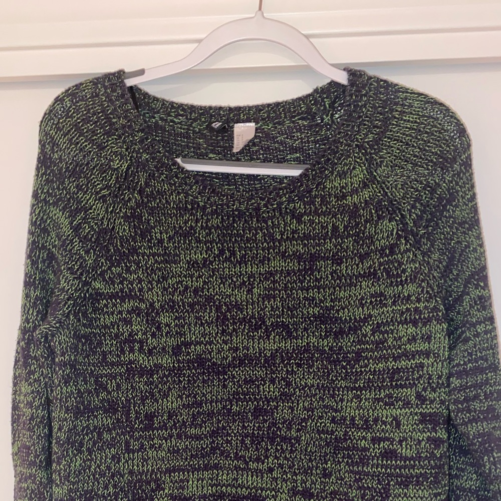 H&M green and black high low sweater, size small